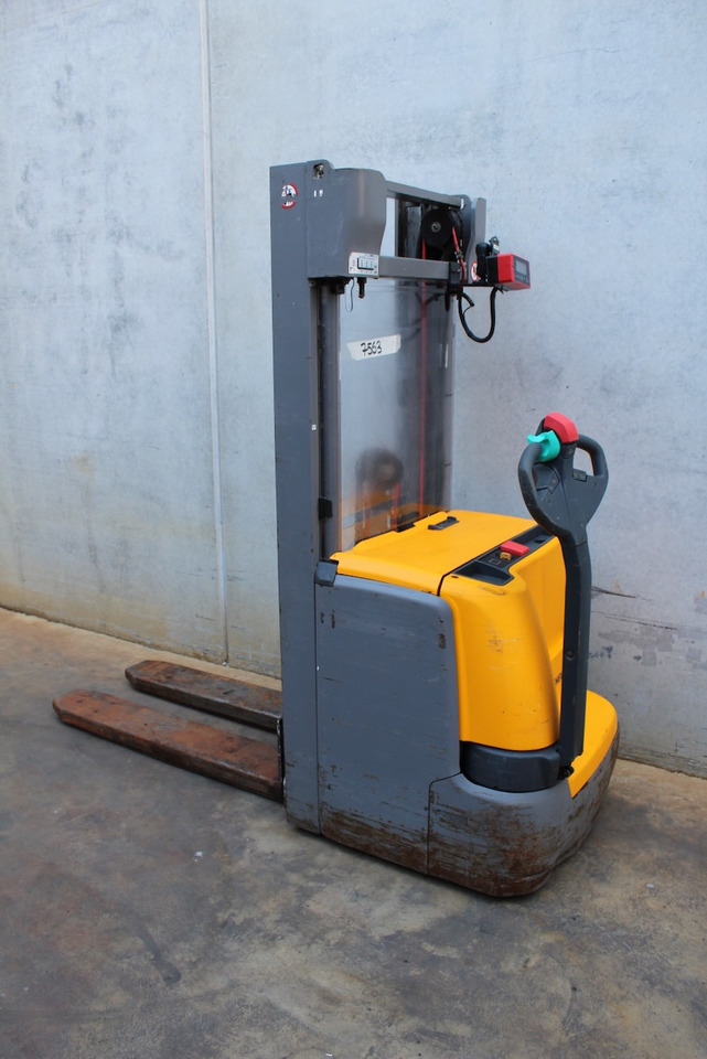 Jungheinrich EJC 214 430 DZ - Hochhubwagen: das Bild 1 Jungheinrich EJC 214 430 DZ - Hochhubwagen: das Bild 1