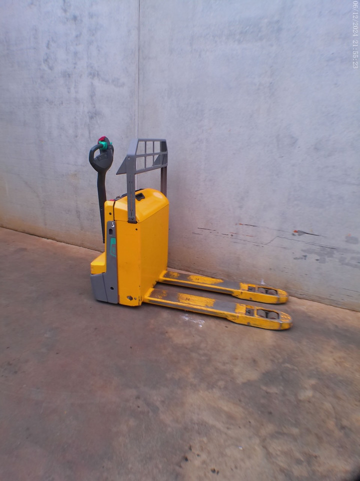 Jungheinrich EJE 116 LI-ION - Niederhubwagen: das Bild 4 Jungheinrich EJE 116 LI-ION - Niederhubwagen: das Bild 4