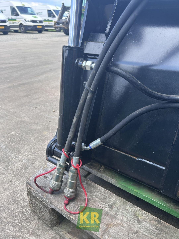 Giant Overig - Ladeschaufel: das Bild 3 Giant Overig - Ladeschaufel: das Bild 3