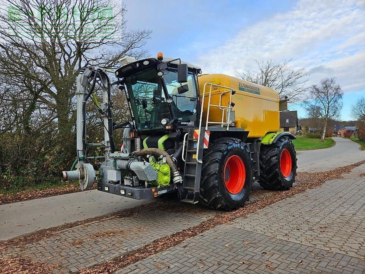 CLAAS xerion saddletrac 3800 "viele neuteile und reparaturen durchgeführt" - Selbstfahrspritze: das Bild 1 CLAAS xerion saddletrac 3800 "viele neuteile und reparaturen durchgeführt" - Selbstfahrspritze: das Bild 1