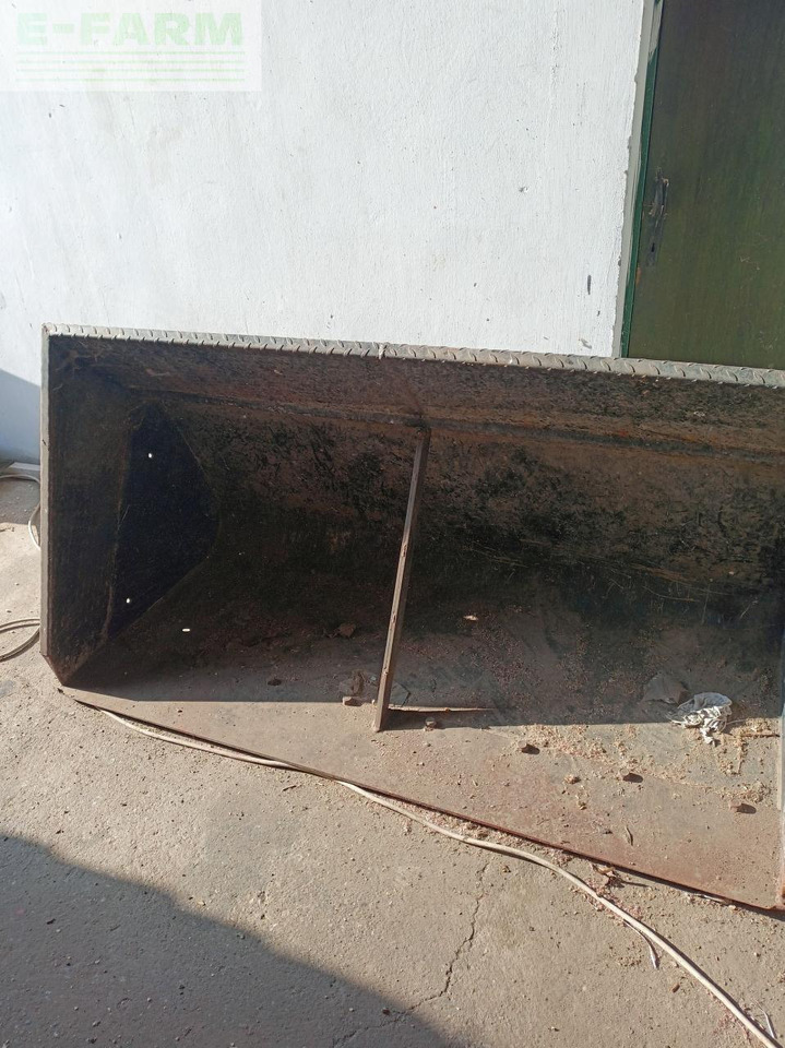 Case-IH Farmall A 110 - Traktor: das Bild 3 Case-IH Farmall A 110 - Traktor: das Bild 3