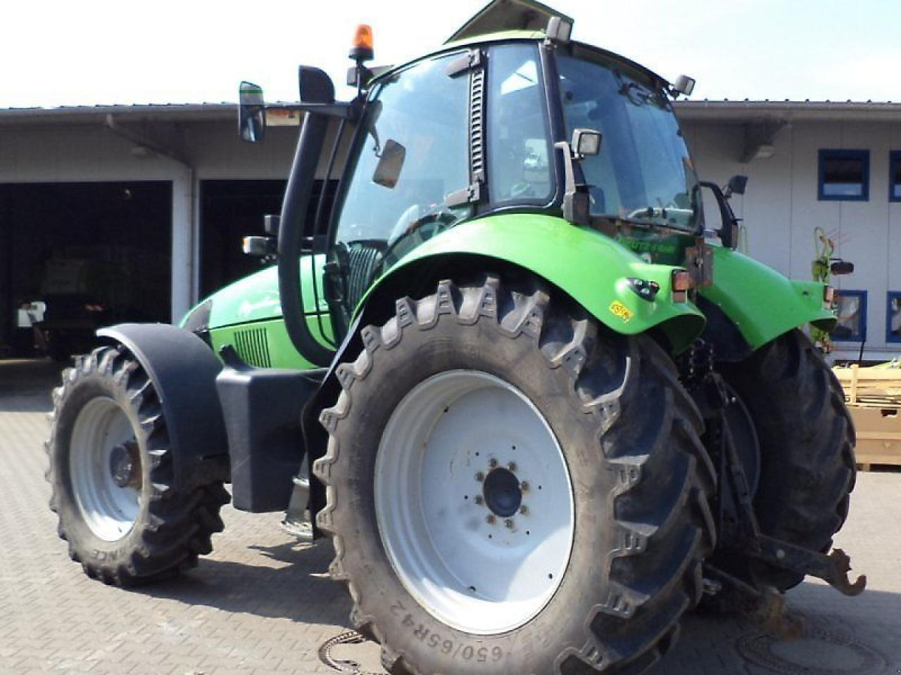 Deutz-Fahr agrotron 200 - Traktor: das Bild 3 Deutz-Fahr agrotron 200 - Traktor: das Bild 3