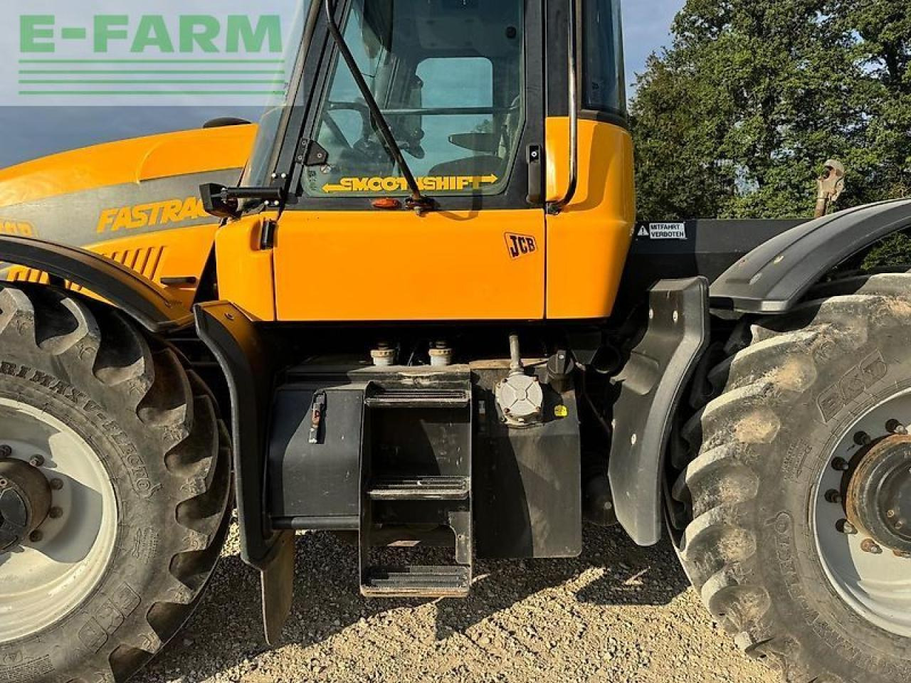 JCB fastrac 3185 smothshift - Traktor: das Bild 2 JCB fastrac 3185 smothshift - Traktor: das Bild 2