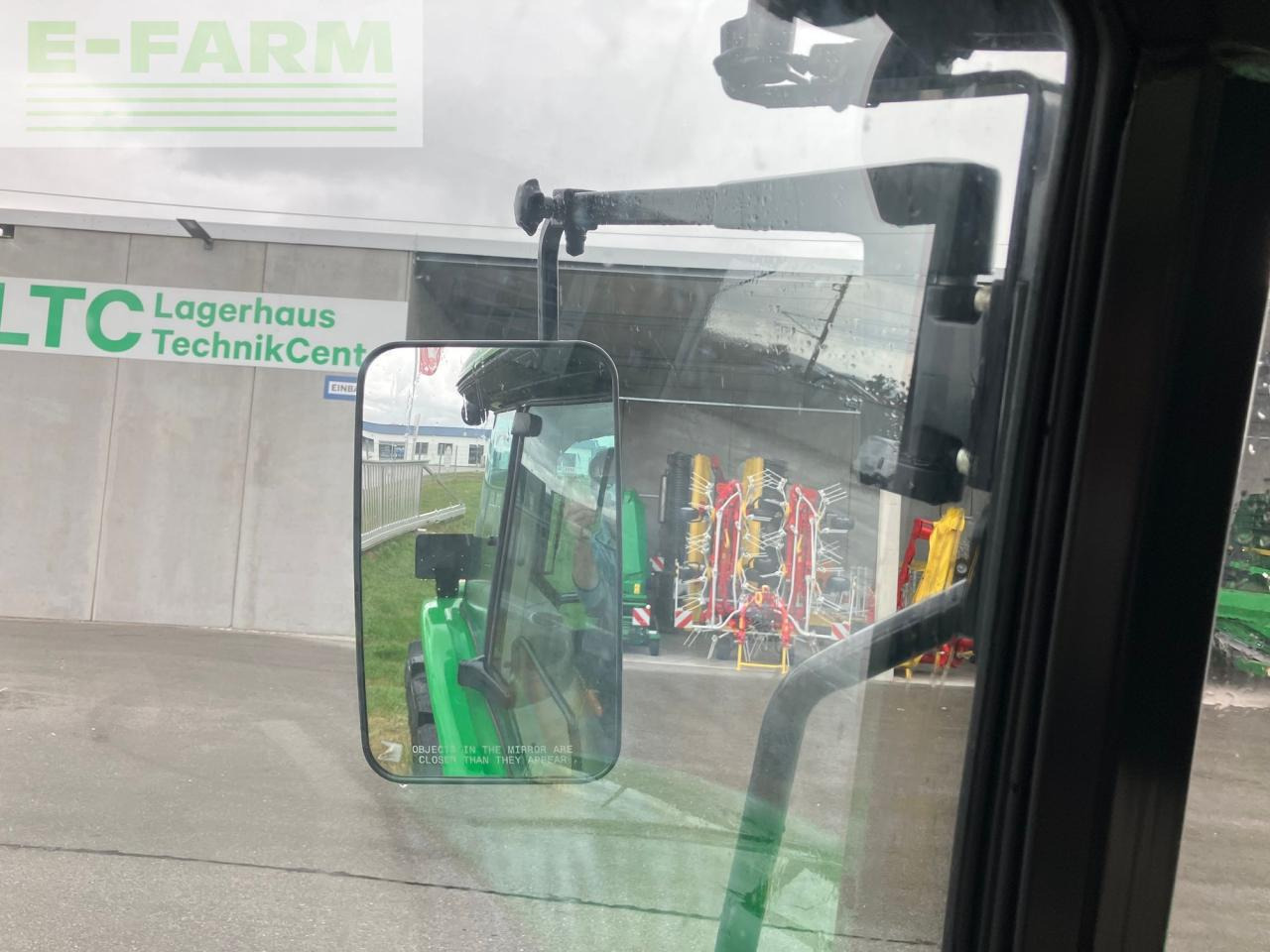 Traktor John Deere 5067E: das Bild 23 Traktor John Deere 5067E: das Bild 23