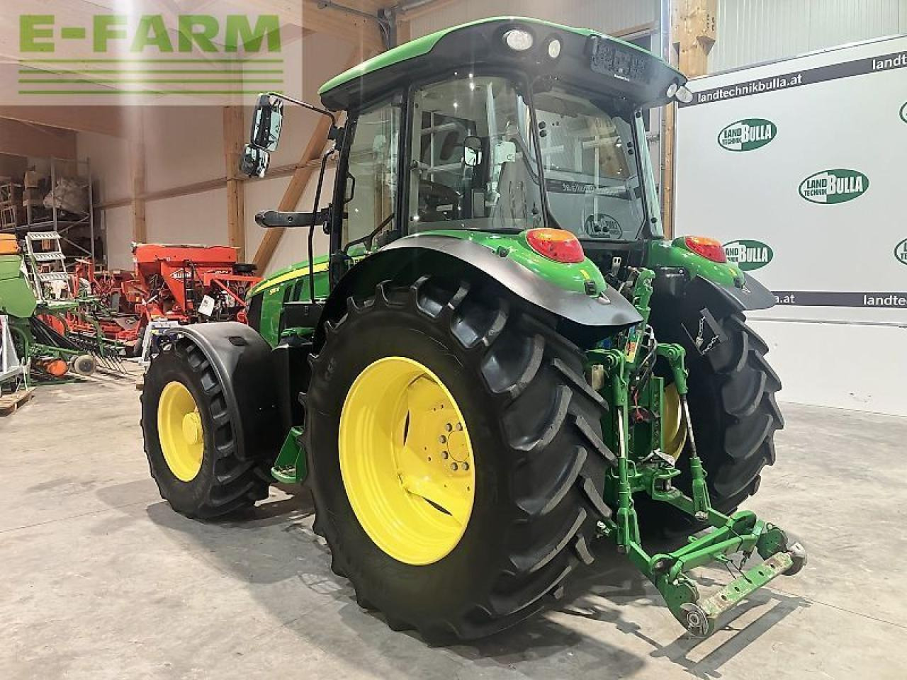 John Deere 5115r - Traktor: das Bild 4 John Deere 5115r - Traktor: das Bild 4