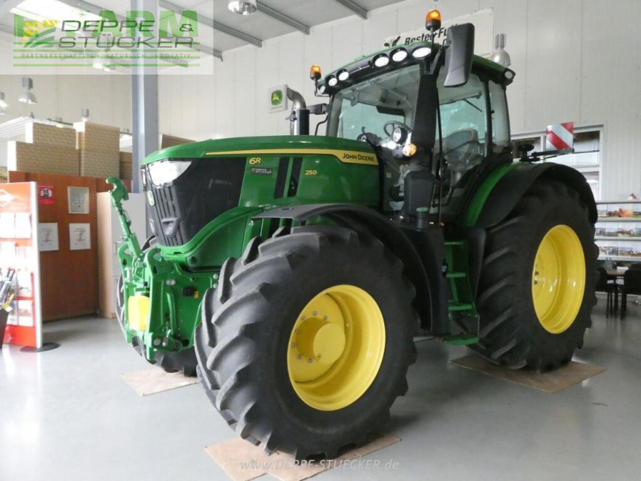John Deere 6r 250 - Traktor: das Bild 2 John Deere 6r 250 - Traktor: das Bild 2