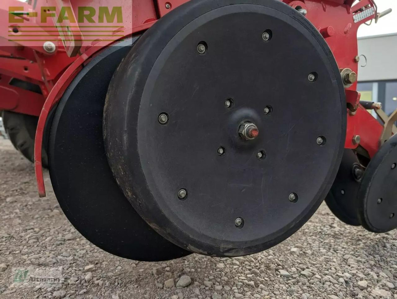 Kverneland optima tf profi 8reihig, mikrogranulatstreuer - Einzelkornsämaschine: das Bild 4 Kverneland optima tf profi 8reihig, mikrogranulatstreuer - Einzelkornsämaschine: das Bild 4