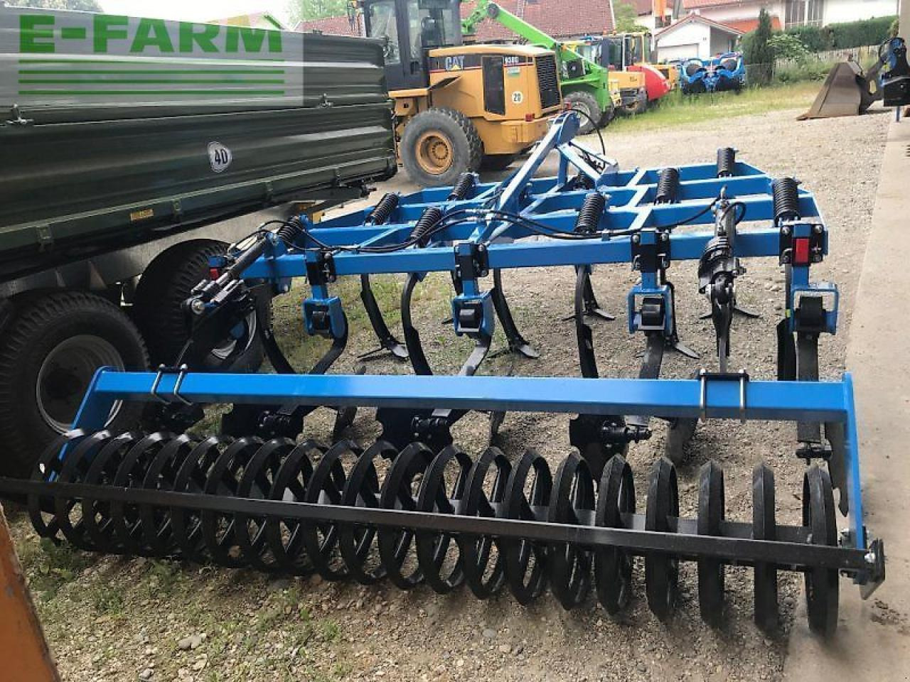 Lemken Flügelschargrubber 3,2m mit Dachringwalze hydr Tiefeneinstellung - Grubber: das Bild 5 Lemken Flügelschargrubber 3,2m mit Dachringwalze hydr Tiefeneinstellung - Grubber: das Bild 5