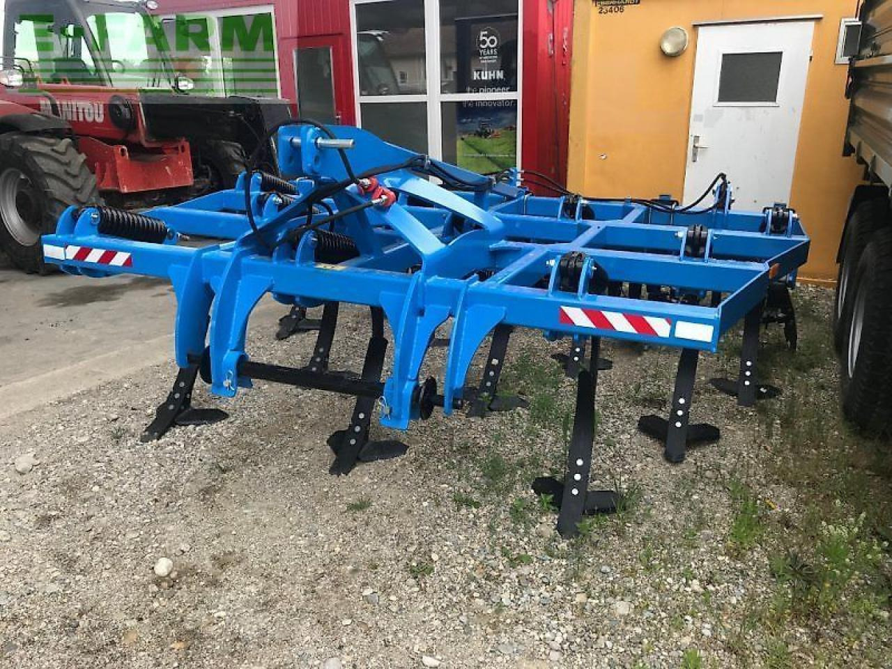 Lemken Flügelschargrubber 3,2m mit Dachringwalze hydr Tiefeneinstellung - Grubber: das Bild 1 Lemken Flügelschargrubber 3,2m mit Dachringwalze hydr Tiefeneinstellung - Grubber: das Bild 1