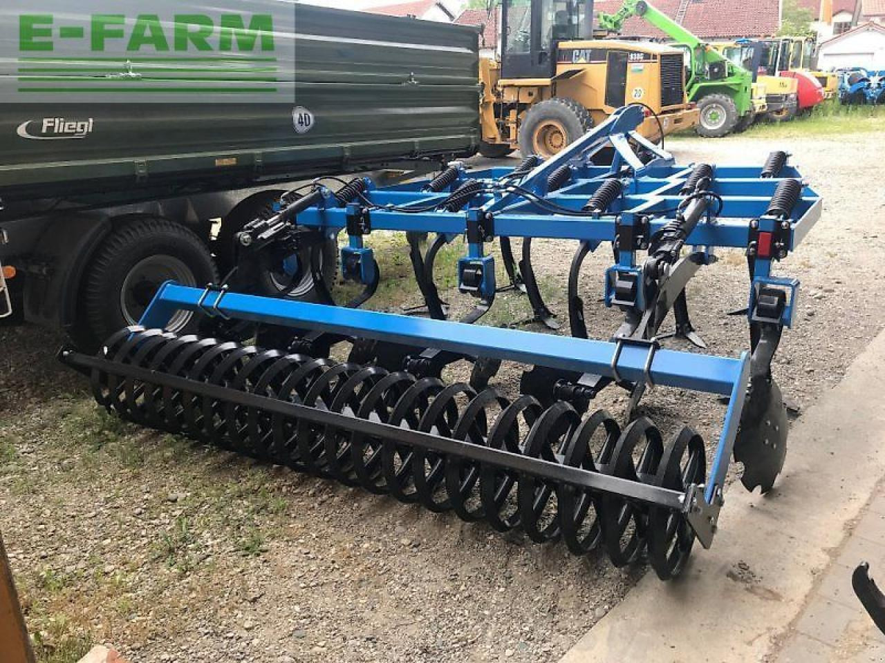 Lemken Flügelschargrubber 3,2m mit Dachringwalze hydr Tiefeneinstellung - Grubber: das Bild 3 Lemken Flügelschargrubber 3,2m mit Dachringwalze hydr Tiefeneinstellung - Grubber: das Bild 3