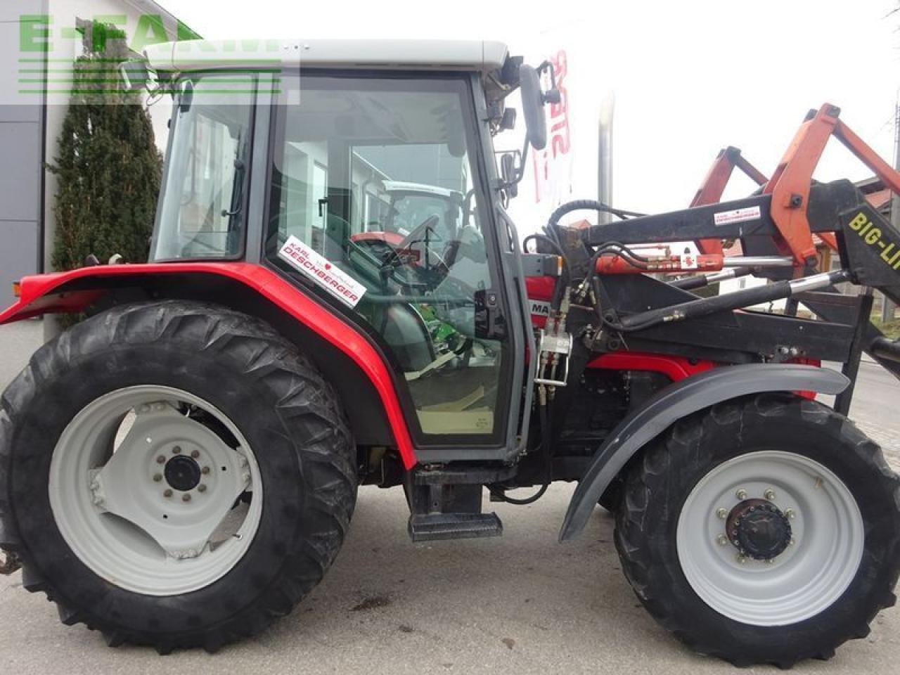 Massey Ferguson 4225-4 lp - Traktor: das Bild 4 Massey Ferguson 4225-4 lp - Traktor: das Bild 4