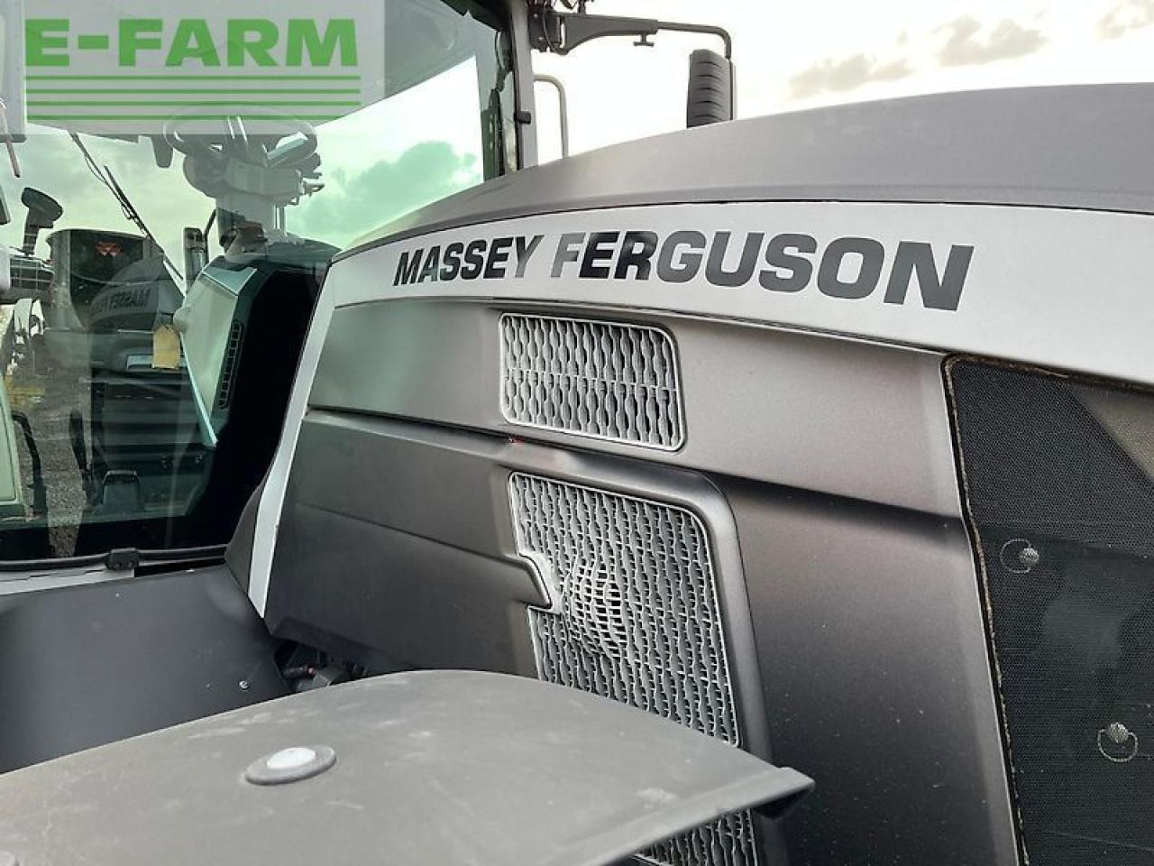 Massey Ferguson 8s.265 - Traktor: das Bild 5 Massey Ferguson 8s.265 - Traktor: das Bild 5