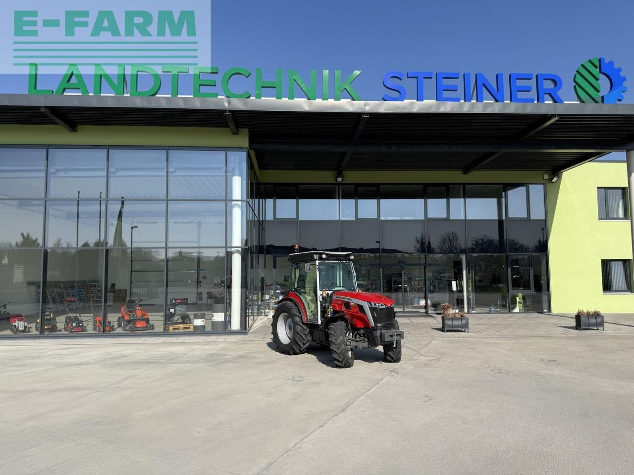 Massey Ferguson mf 3fr.85 - Traktor: das Bild 2 Massey Ferguson mf 3fr.85 - Traktor: das Bild 2