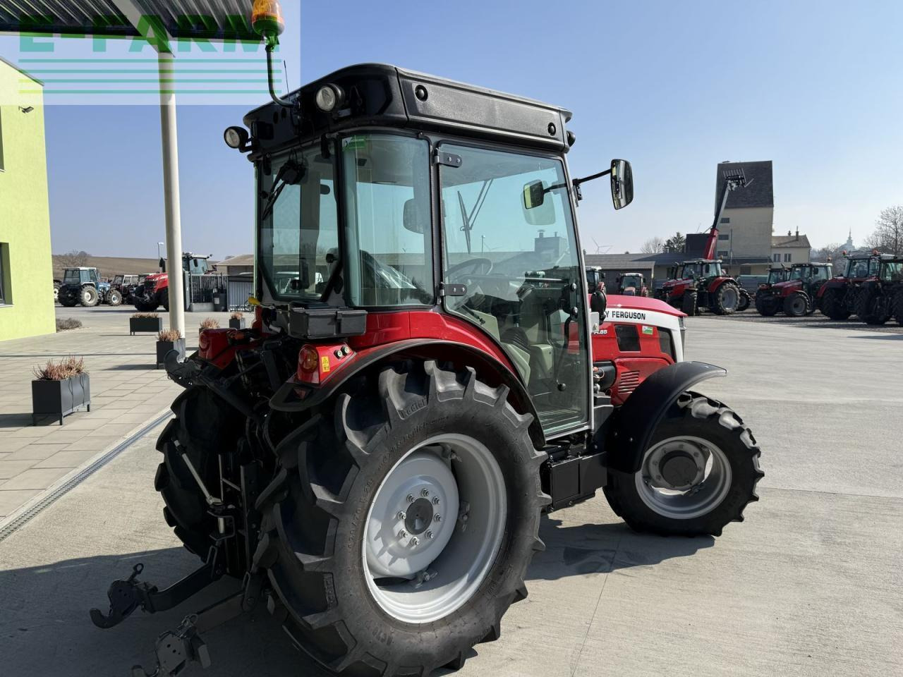 Massey Ferguson mf 3fr.85 - Traktor: das Bild 5 Massey Ferguson mf 3fr.85 - Traktor: das Bild 5