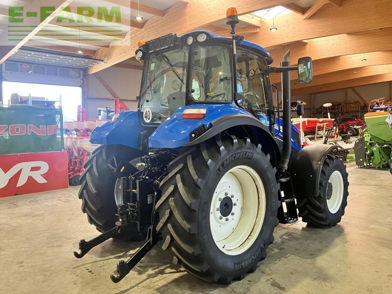 New Holland t5.115 electro command - Traktor: das Bild 3 New Holland t5.115 electro command - Traktor: das Bild 3