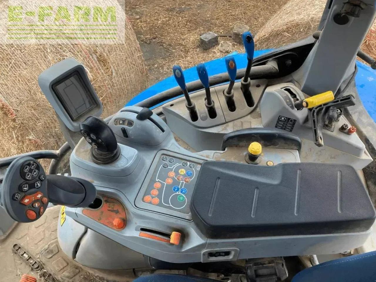 New Holland t6.145 dynamic command - Traktor: das Bild 5 New Holland t6.145 dynamic command - Traktor: das Bild 5