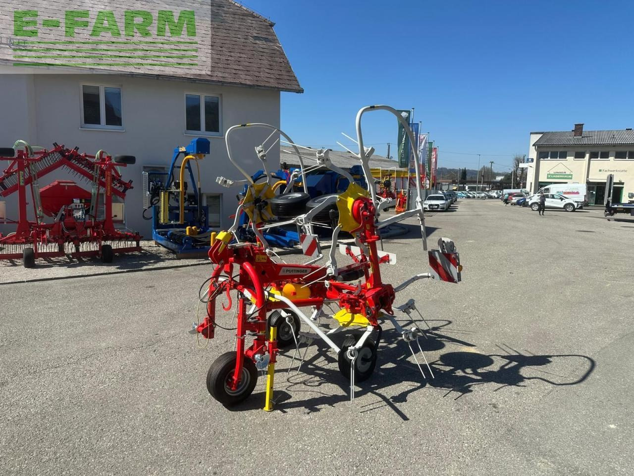 Pöttinger Hit 4.47 - Heuwender/ Wenderechen: das Bild 4 Pöttinger Hit 4.47 - Heuwender/ Wenderechen: das Bild 4