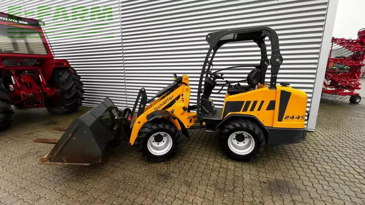 Schäffer 2445 2445 - Minibagger: das Bild 2 Schäffer 2445 2445 - Minibagger: das Bild 2