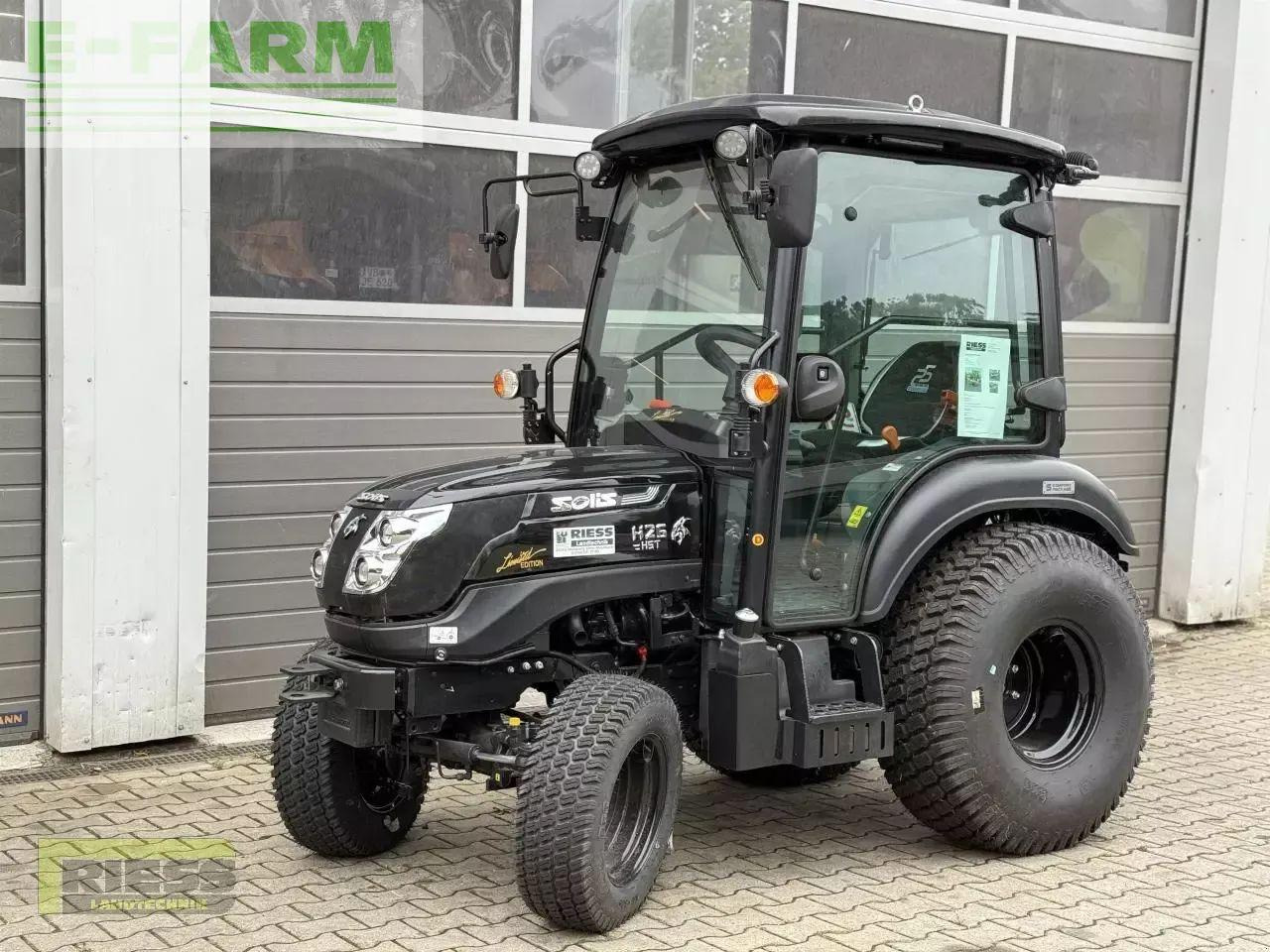 Solis 26 hst kabine panther (black) - Traktor: das Bild 1 Solis 26 hst kabine panther (black) - Traktor: das Bild 1