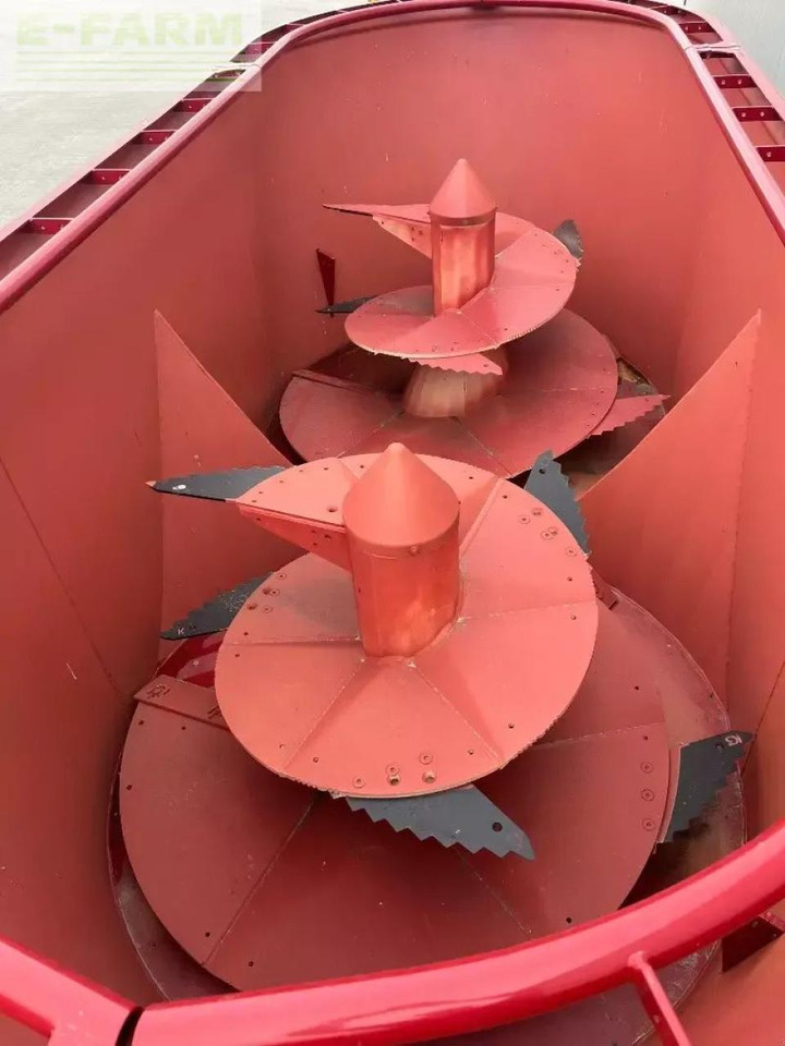 Strautmann vm 1501 d - Fütterungstechnik: das Bild 5 Strautmann vm 1501 d - Fütterungstechnik: das Bild 5