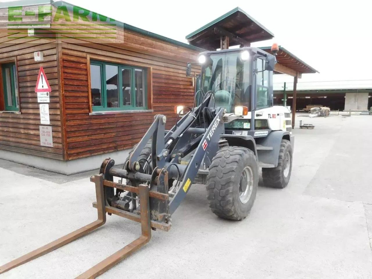 Terex tl 80 ( 5.000kg ) - Minibagger: das Bild 2 Terex tl 80 ( 5.000kg ) - Minibagger: das Bild 2