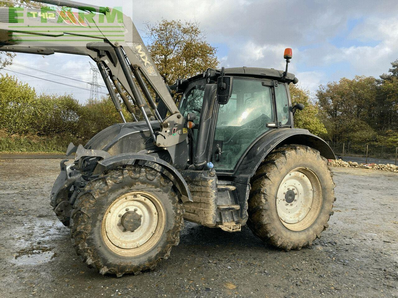 Valtra n 134 - Traktor: das Bild 1 Valtra n 134 - Traktor: das Bild 1