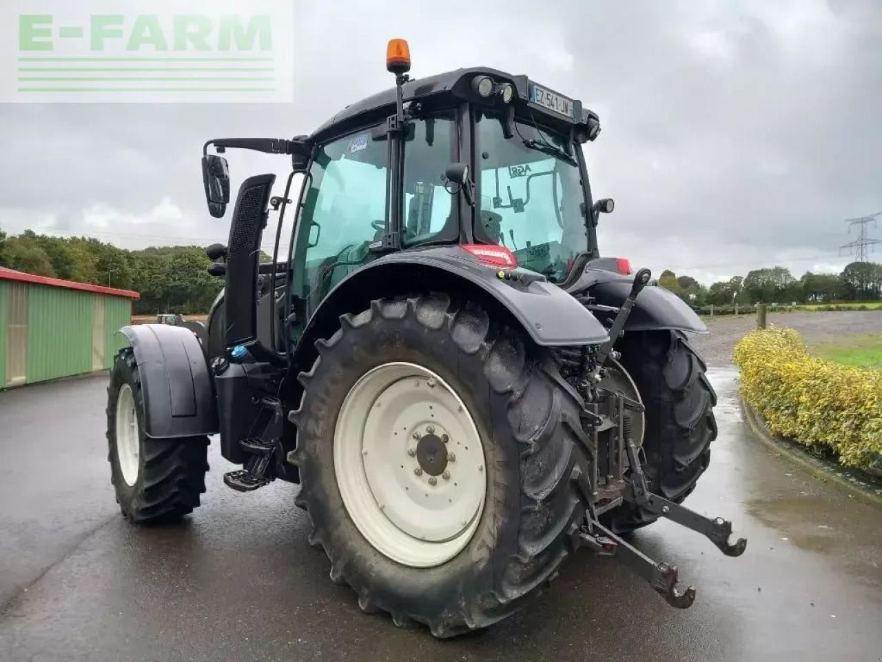 Valtra n 134 hitech HiTech - Traktor: das Bild 4 Valtra n 134 hitech HiTech - Traktor: das Bild 4