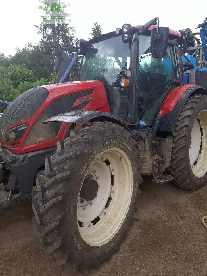 Valtra n 134 versu Versu - Traktor: das Bild 1 Valtra n 134 versu Versu - Traktor: das Bild 1