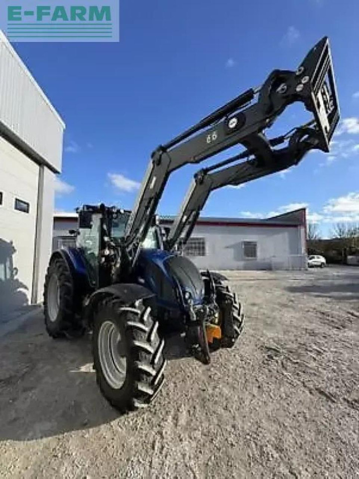 Valtra n134a - Traktor: das Bild 1 Valtra n134a - Traktor: das Bild 1