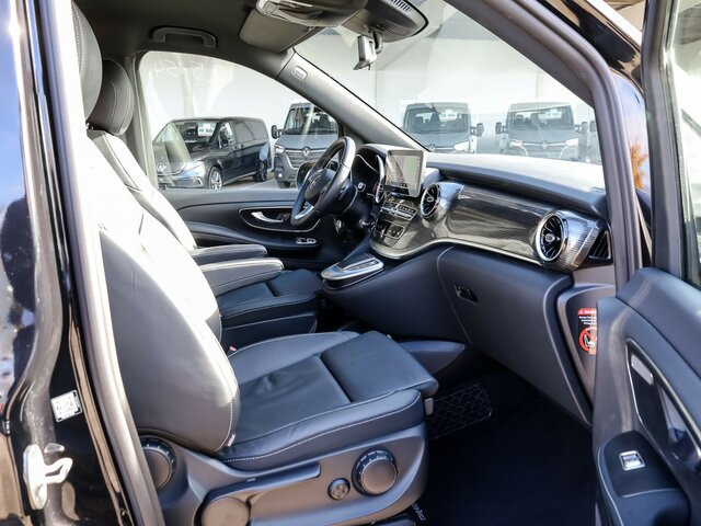 MERCEDES-BENZ EQV 300 Avantgarde Line,lang,7Sitze,2xKlima,LED... - Kleinbus, Elektrobus: das Bild 5 MERCEDES-BENZ EQV 300 Avantgarde Line,lang,7Sitze,2xKlima,LED... - Kleinbus, Elektrobus: das Bild 5