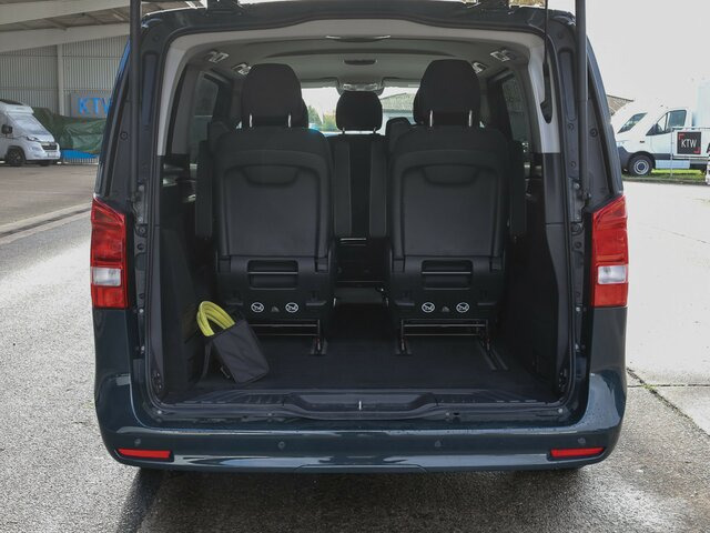 MERCEDES-BENZ EQV 300 lang,7Sitze,2xelek.Schiebetür,EasyPack... - Kleinbus, Elektrobus: das Bild 2 MERCEDES-BENZ EQV 300 lang,7Sitze,2xelek.Schiebetür,EasyPack... - Kleinbus, Elektrobus: das Bild 2