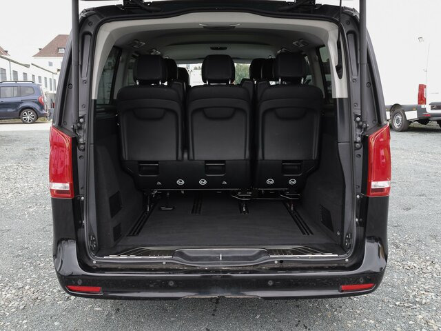 MERCEDES-BENZ V 300 Avantgarde,Extralang,2xSchiebetür el.,AHK... - Kleinbus, Personentransporter: das Bild 2 MERCEDES-BENZ V 300 Avantgarde,Extralang,2xSchiebetür el.,AHK... - Kleinbus, Personentransporter: das Bild 2