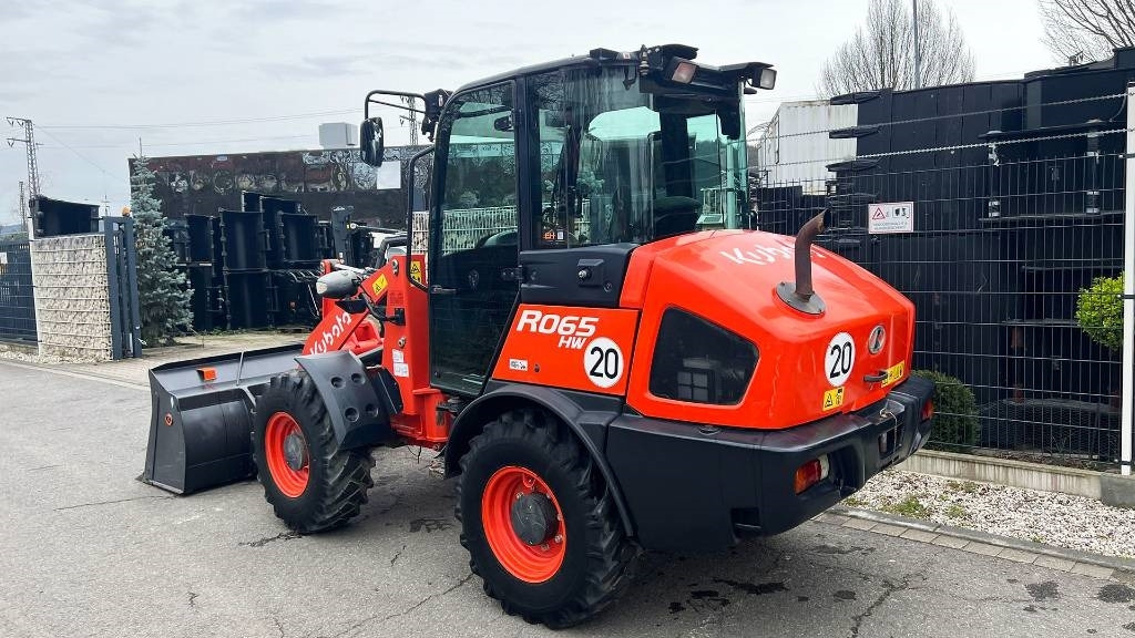 Kubota R 065, Radlader, hydr. Schnellwechsler, Schaufel - Radlader: das Bild 2 Kubota R 065, Radlader, hydr. Schnellwechsler, Schaufel - Radlader: das Bild 2
