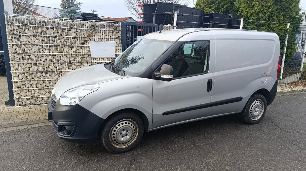 Opel Combo Kastenwagen Transp. Seitenschaden fahrbereit  - Leasing Opel Combo Kastenwagen Transp. Seitenschaden fahrbereit: das Bild 16