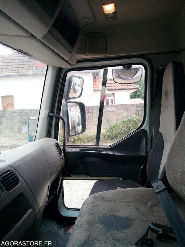 Bom Renault 320DXI - Leasing Bom Renault 320DXI: das Bild 8 Bom Renault 320DXI - Leasing Bom Renault 320DXI: das Bild 8