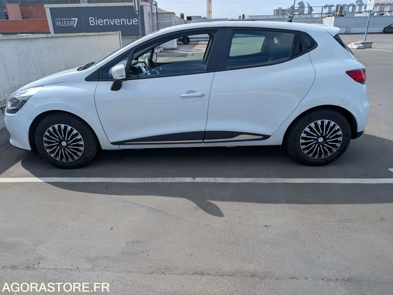 Clio IV 1.2 16V 73 ch – Version Dynamique – 2014 – Très bien équipée - PKW: das Bild 3 Clio IV 1.2 16V 73 ch – Version Dynamique – 2014 – Très bien équipée - PKW: das Bild 3