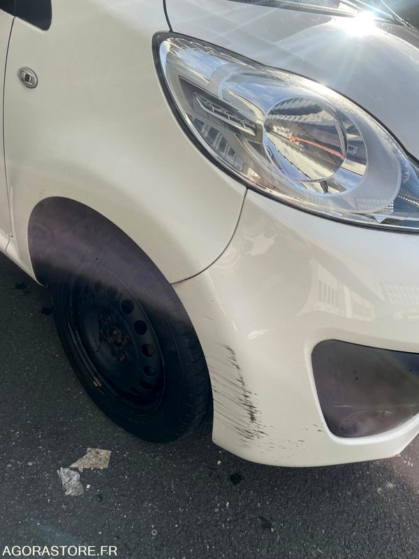 PEUGEOT 107 CL-635-LP - PKW: das Bild 5 PEUGEOT 107 CL-635-LP - PKW: das Bild 5