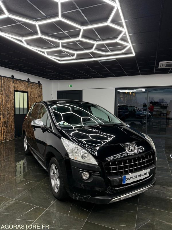 PEUGEOT 3008 1.6L HDI 115CH CROSSWAY - SUV/ Geländewagen: das Bild 2 PEUGEOT 3008 1.6L HDI 115CH CROSSWAY - SUV/ Geländewagen: das Bild 2