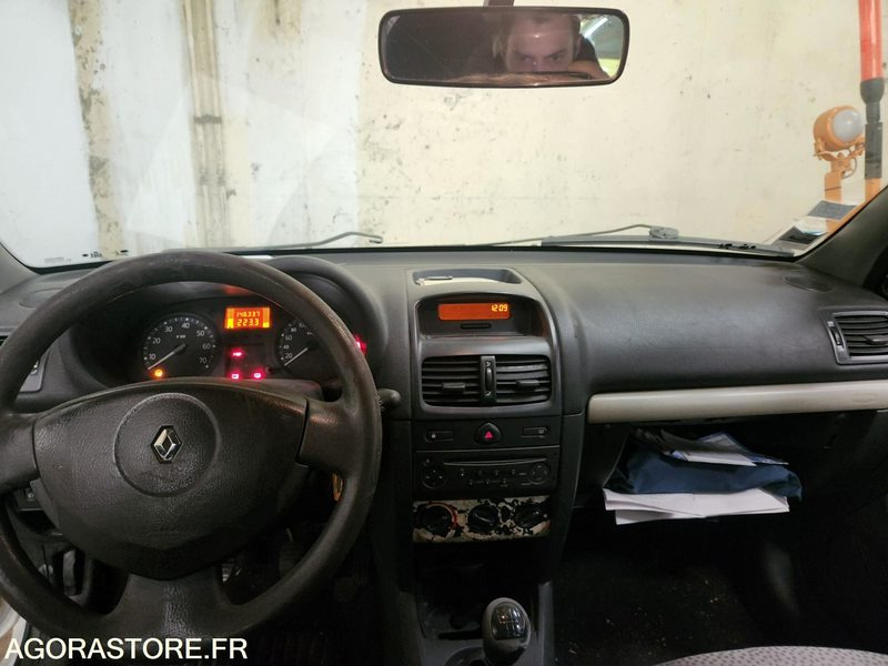RENAULT CLIO - PKW: das Bild 3 RENAULT CLIO - PKW: das Bild 3