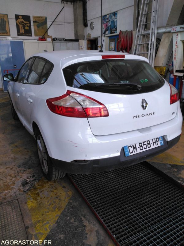 RENAULT MEGANE DIESEL - PKW: das Bild 2 RENAULT MEGANE DIESEL - PKW: das Bild 2