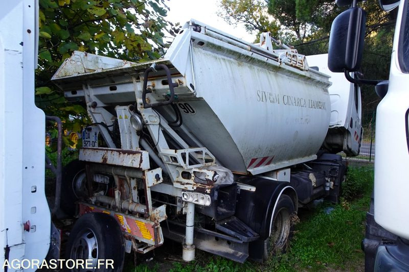 Renault Midlum 220 DXI - PKW: das Bild 1 Renault Midlum 220 DXI - PKW: das Bild 1