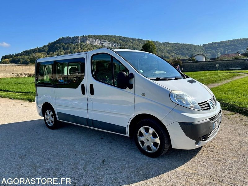 Renault Trafic 2 - 2010 - 141000 kms - Kleinbus, Personentransporter: das Bild 1 Renault Trafic 2 - 2010 - 141000 kms - Kleinbus, Personentransporter: das Bild 1