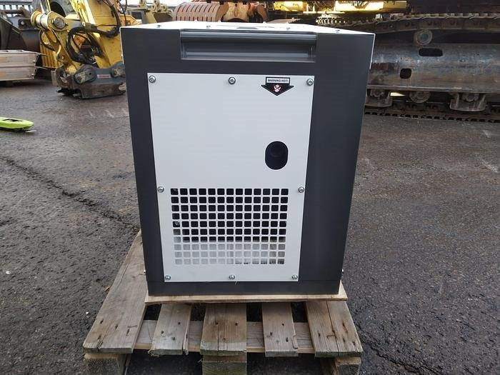 Ashita DG 12000 SE3 - Stromgenerator: das Bild 2 Ashita DG 12000 SE3 - Stromgenerator: das Bild 2