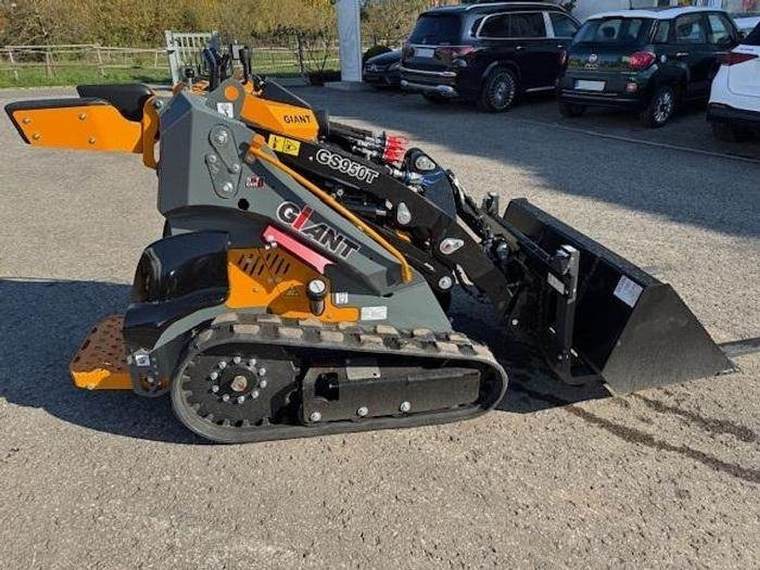 GiANT GS 950T - Kompaktlader: das Bild 3 GiANT GS 950T - Kompaktlader: das Bild 3