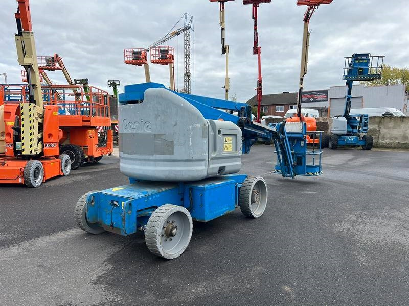 Genie Z40/23 NRJ elektro 14m (1825) - Gelenkarmbühne: das Bild 3 Genie Z40/23 NRJ elektro 14m (1825) - Gelenkarmbühne: das Bild 3