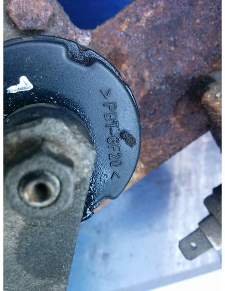 MAN PBT-GF2C - Pedal: das Bild 4 MAN PBT-GF2C - Pedal: das Bild 4