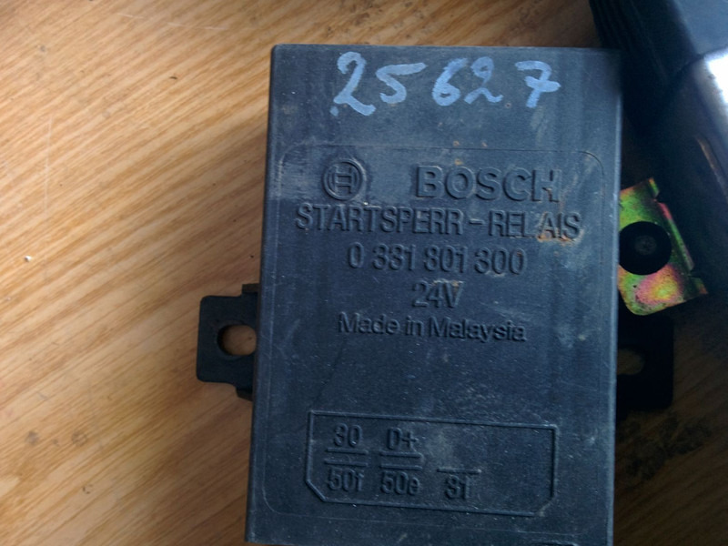 Scania 0485472. 458460 . 0881801800 - Steuergerät: das Bild 5 Scania 0485472. 458460 . 0881801800 - Steuergerät: das Bild 5