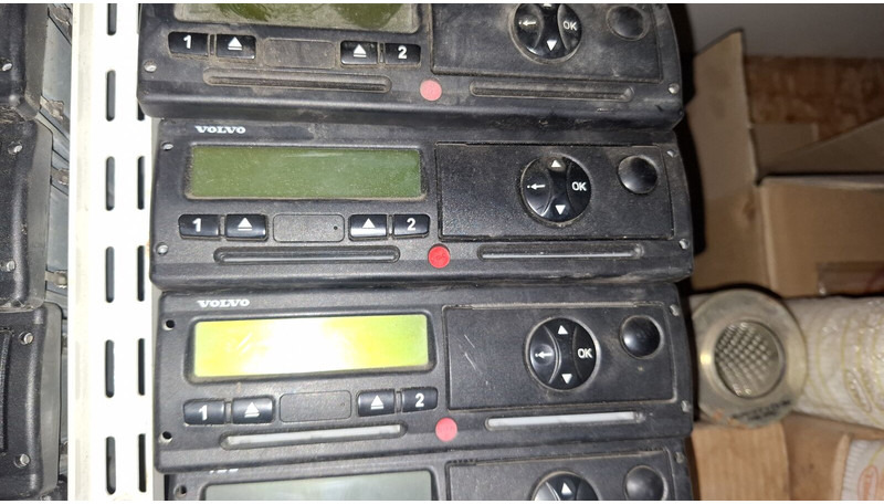 Volvo Video system x-dmr 8 R8 Compact RJ45 - Elektrische Ausrüstung: das Bild 2 Volvo Video system x-dmr 8 R8 Compact RJ45 - Elektrische Ausrüstung: das Bild 2