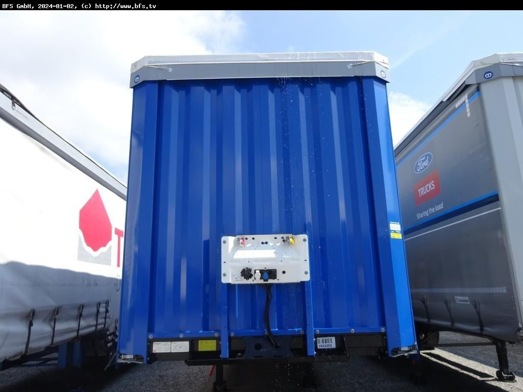 Krone Sattelauflieger SDP 27 eLB50-CS XL Getränke, Cod Krone Sattelauflieger SDP 27 eLB50-CS XL Getränke, Cod - Planenauflieger: das Bild 2 Krone Sattelauflieger SDP 27 eLB50-CS XL Getränke, Cod Krone Sattelauflieger SDP 27 eLB50-CS XL Getränke, Cod - Planenauflieger: das Bild 2