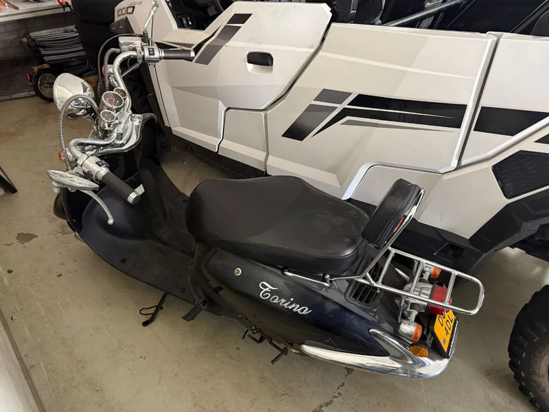 BENZHOU 50RETRO 50RETRO - Motorrad: das Bild 4 BENZHOU 50RETRO 50RETRO - Motorrad: das Bild 4